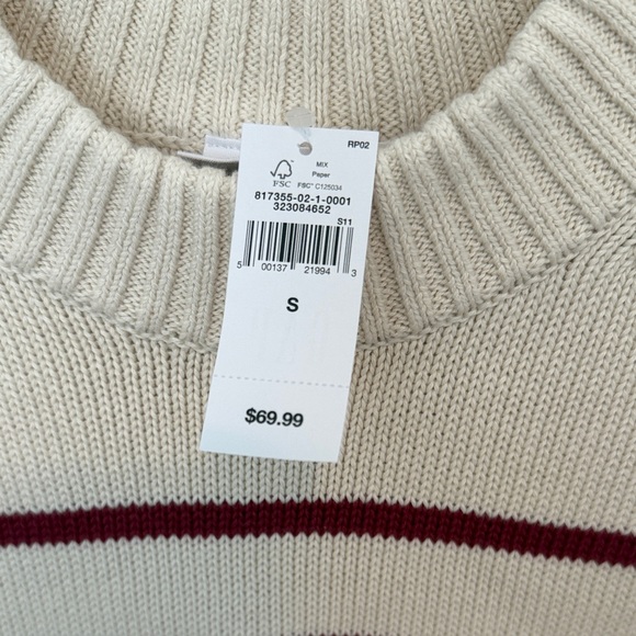 GAP Men's Cream and Red Striped Crewneck Sweater - Picture 4 of 4